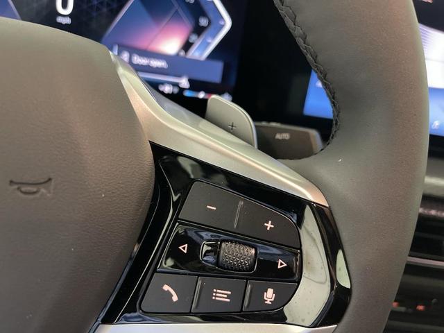 Photo of 2025 Alpine White BMW 330