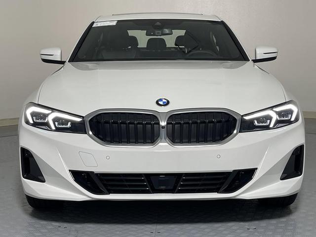 Photo of 2025 Alpine White BMW 330