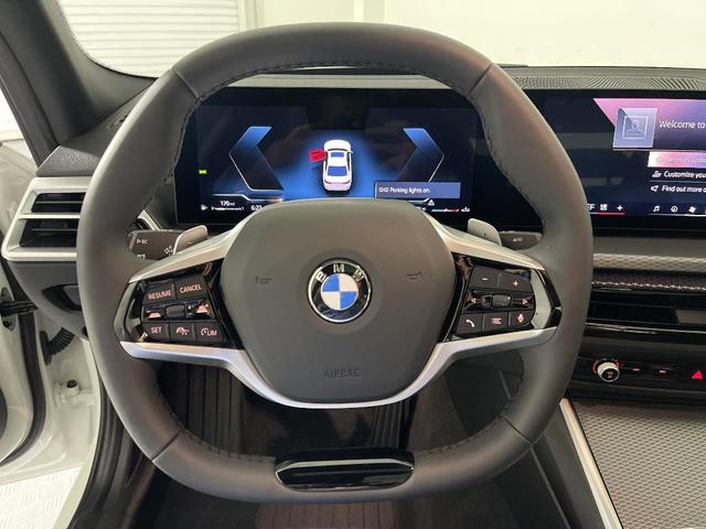 Photo of 2025 Alpine White BMW 330