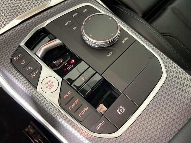 Photo of 2025 Alpine White BMW 330