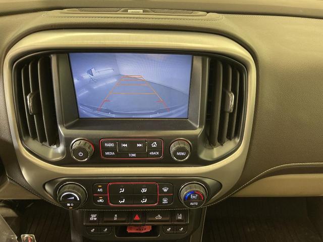 Photo of 2016 Summit White GMC Canyon