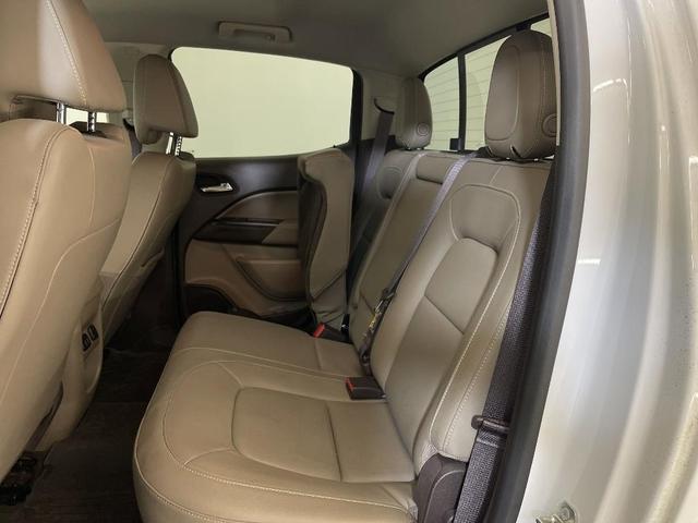 Photo of 2016 Summit White GMC Canyon