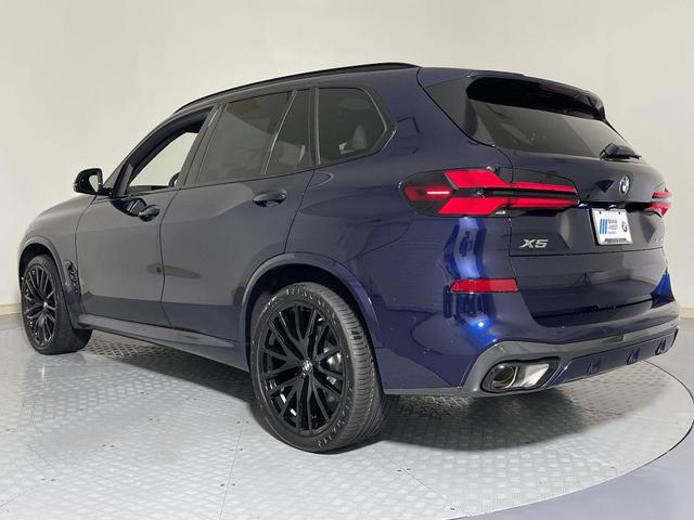 Photo of 2026 Tanzanite Blue II Metallic BMW X5