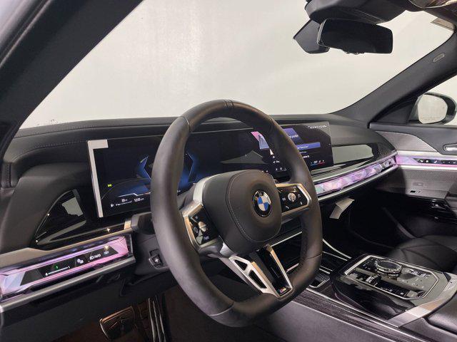 Photo of 2025 Gray Metallic BMW 740