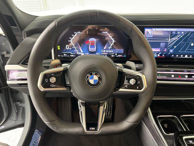 Photo of 2025 Gray Metallic BMW 740