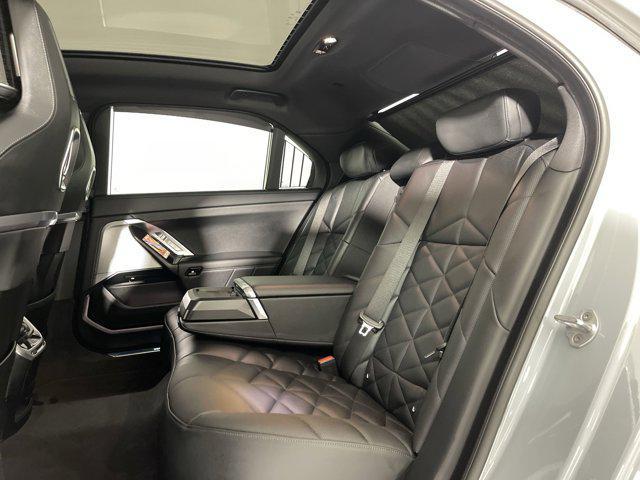 Photo of 2025 Gray Metallic BMW 740