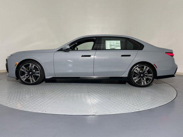 Photo of 2025 Gray Metallic BMW 740