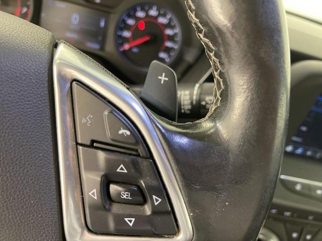 Photo of 2019 Summit White Chevrolet Camaro