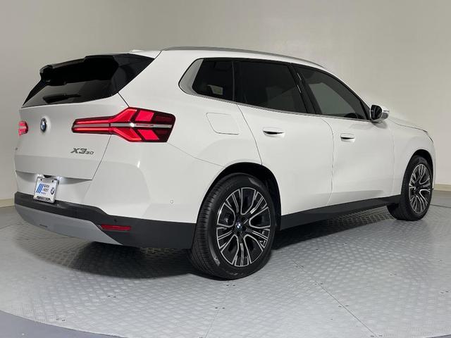 Photo of 2025 Alpine White BMW X3