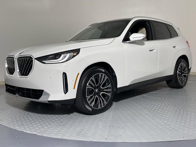 Photo of 2025 Alpine White BMW X3