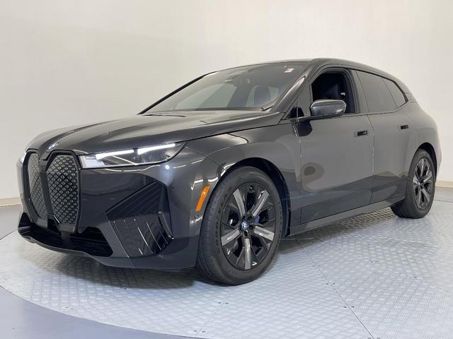Photo of 2025 Dark Graphite Metallic BMW iX