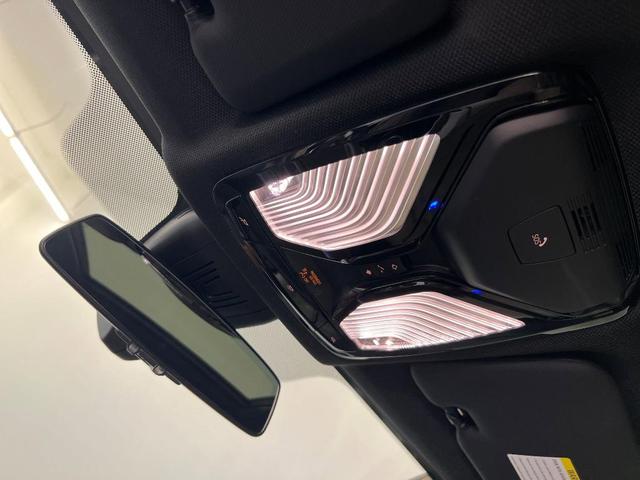 Photo of 2020 Black Sapphire Metallic BMW X5