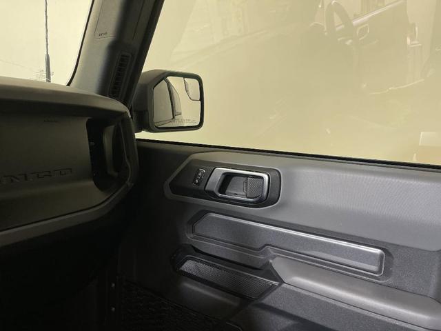 Photo of 2023 Black Ford Bronco