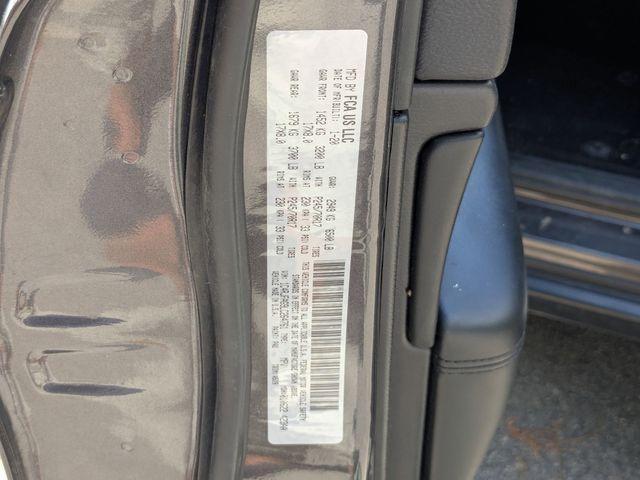 Photo of 2020 Gray Jeep Grand Cherokee