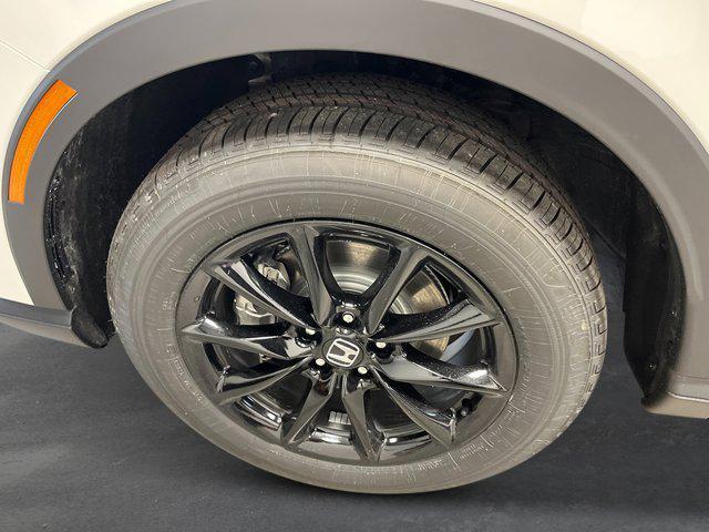 Photo of 2026 Platinum White Pearl Honda CR-V Hybrid