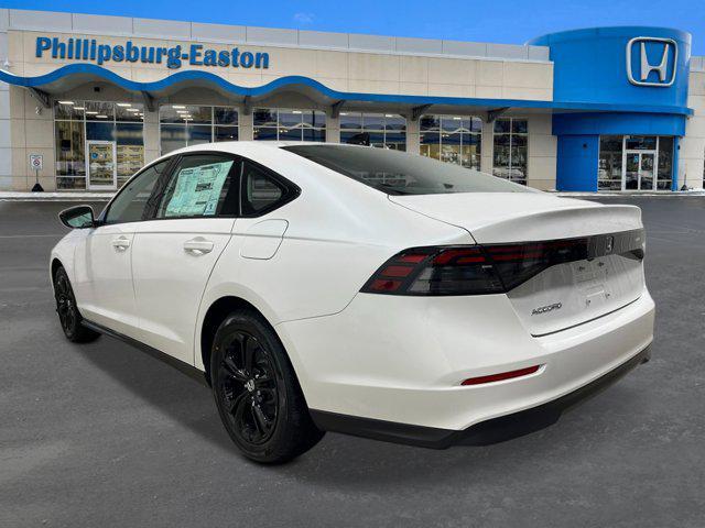 Photo of 2025 Platinum White Pearl Honda Accord