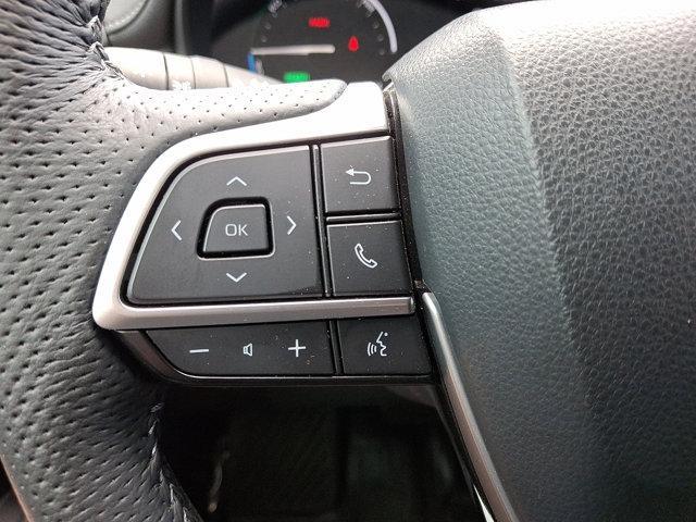 Photo of 2023 Wind Chill Pearl Toyota Sienna