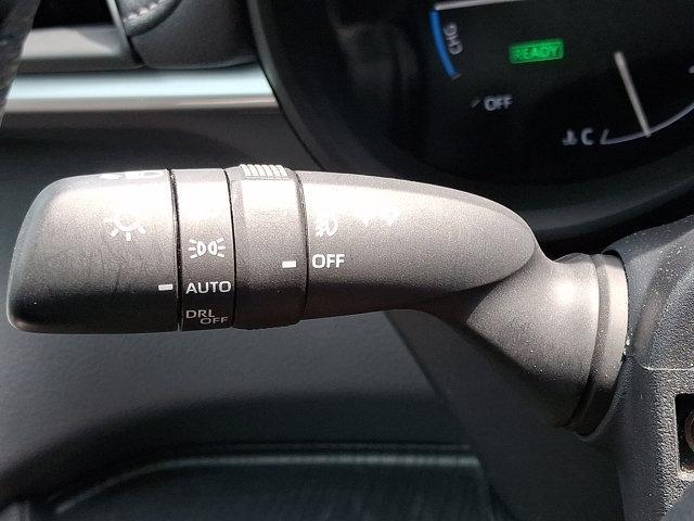 Photo of 2023 Wind Chill Pearl Toyota Sienna