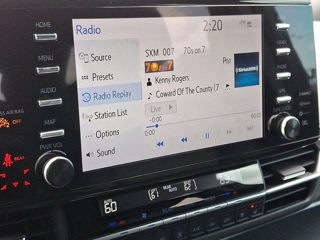 Photo of 2023 Wind Chill Pearl Toyota Sienna
