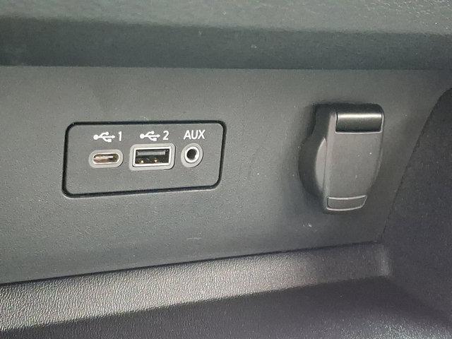 Photo of 2021 Pearl White Tricoat Nissan Altima