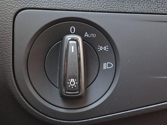 Photo of 2022 White Volkswagen Tiguan