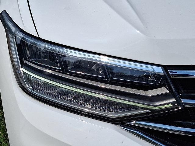 Photo of 2022 White Volkswagen Tiguan