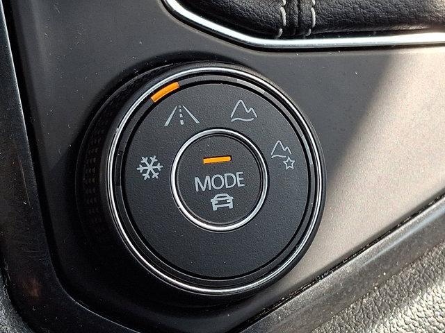 Photo of 2022 White Volkswagen Tiguan