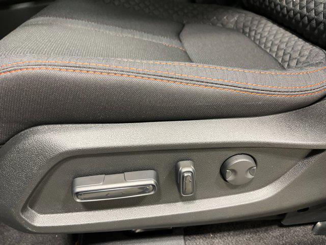 Photo of 2025 Lunar Silver Metallic Honda Pilot