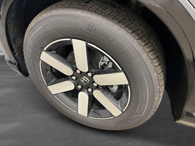 Photo of 2025 Mercury Silver Metallic Honda Prologue