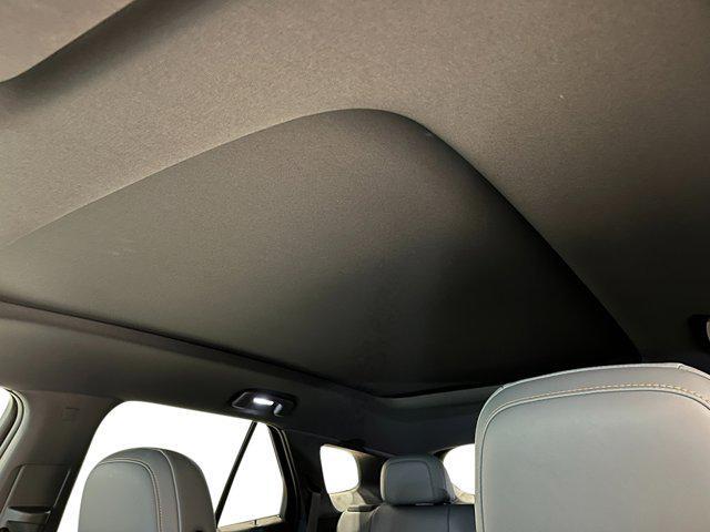 Photo of 2025 Mercury Silver Metallic Honda Prologue