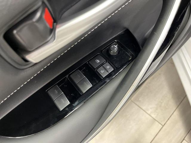 Photo of 2024 Wind Chill Pearl Toyota Corolla