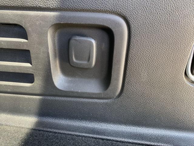Photo of 2019 Graphite Metallic Chevrolet Traverse