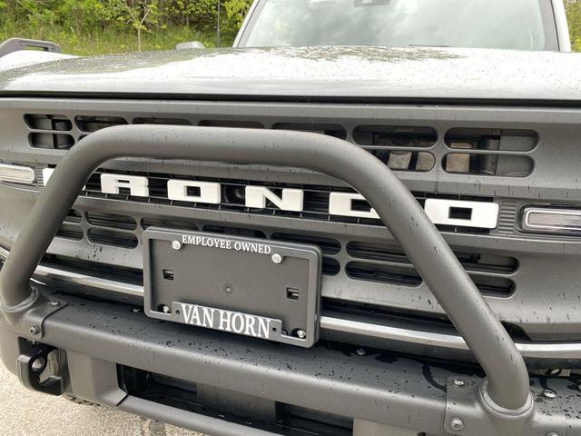 Photo of 2024 Carbonized Gray Metallic Ford Bronco
