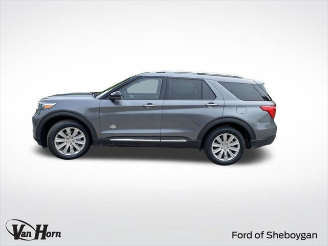 Photo of 2023 Carbonized Gray Metallic Ford Explorer