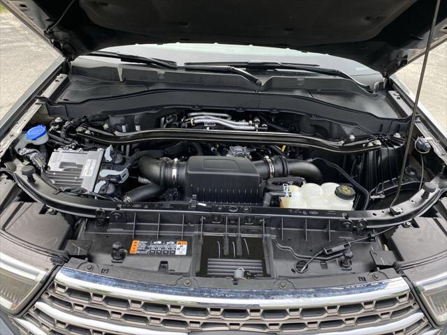 Photo of 2023 Carbonized Gray Metallic Ford Explorer