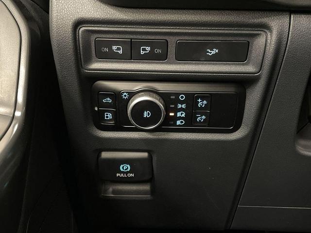 Photo of 2024 Agate Black Metallic Ford F-150