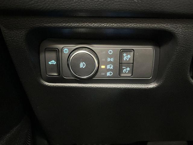 Photo of 2024 Oxford White Ford Ranger