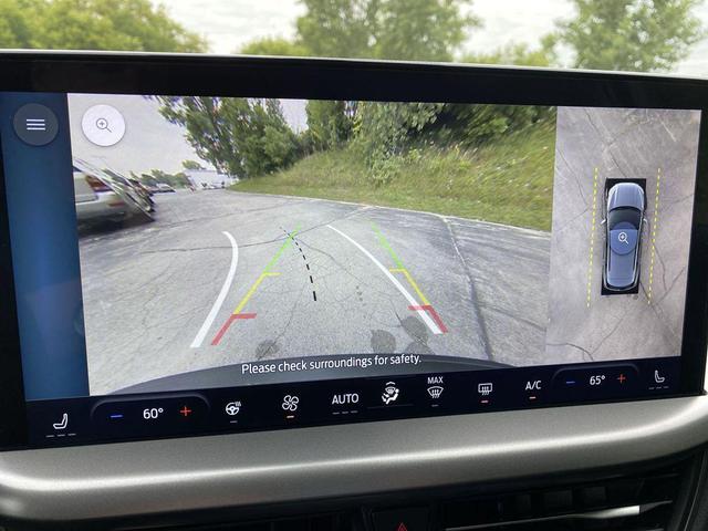 Photo of 2023 Oxford White Ford Escape