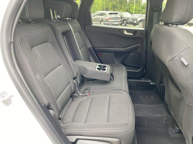 Photo of 2023 Oxford White Ford Escape