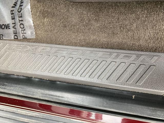 Photo of 2020 Burgundy Ford Expedition Max