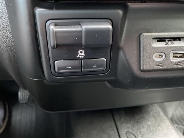 Photo of 2021 Silver Ice Metallic Chevrolet Silverado 1500