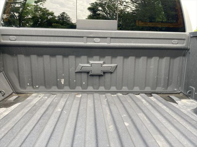 Photo of 2021 Silver Ice Metallic Chevrolet Silverado 1500