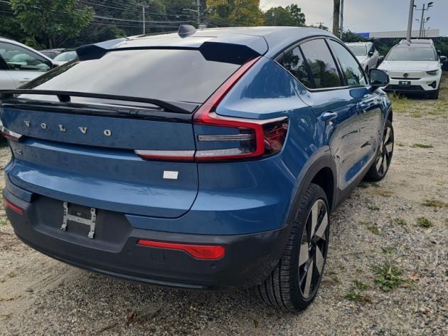 Photo of 2023 Fjord Blue Metallic Volvo C40 Recharge Pure Electric