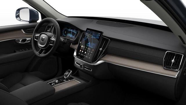 Photo of 2025 Gray Volvo XC90