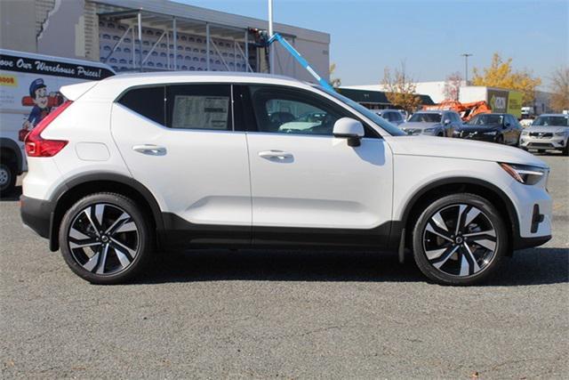 2024 Volvo XC40