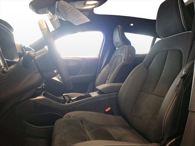 Photo of 2024 Fjord Blue Metallic Volvo C40 Recharge Pure Electric