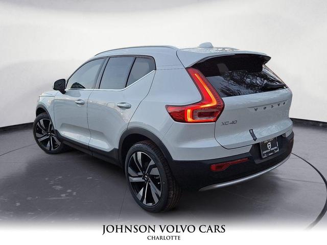 Photo of 2025 Crystal White Pearl Volvo XC40