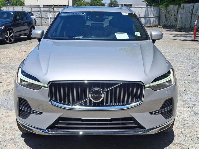 Photo of 2023 Silver Dawn Metallic Volvo XC60