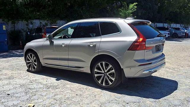 Photo of 2023 Silver Dawn Metallic Volvo XC60