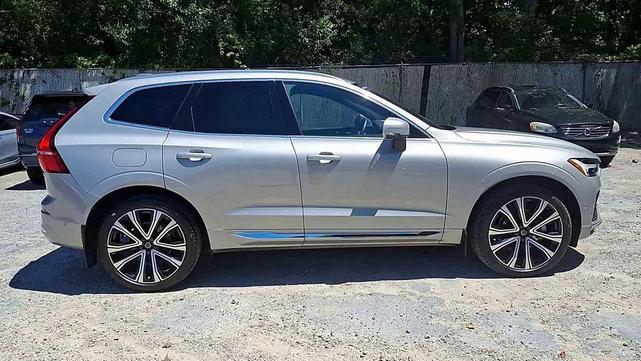 Photo of 2023 Silver Dawn Metallic Volvo XC60